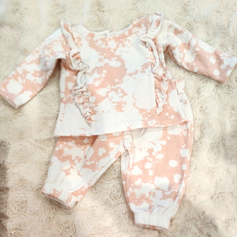 Grayson Mini Baby Girl Two Piece Pant and Sweater Set, Barely Used, Size 3-6M